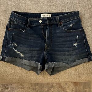 Abercrombie and Fitch Mid rise jean shorts women’s 28 (size 8)